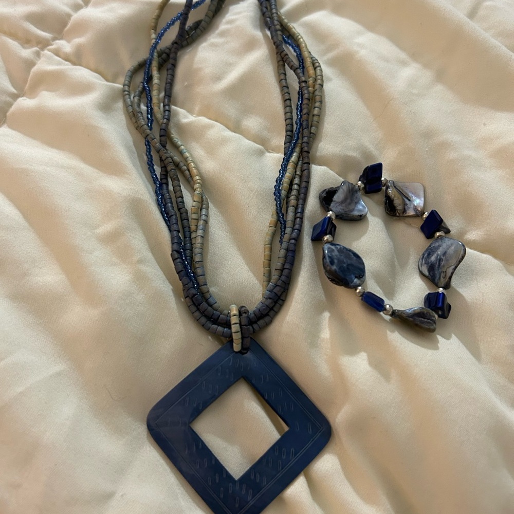 Denim blue necklace and bracelet set
